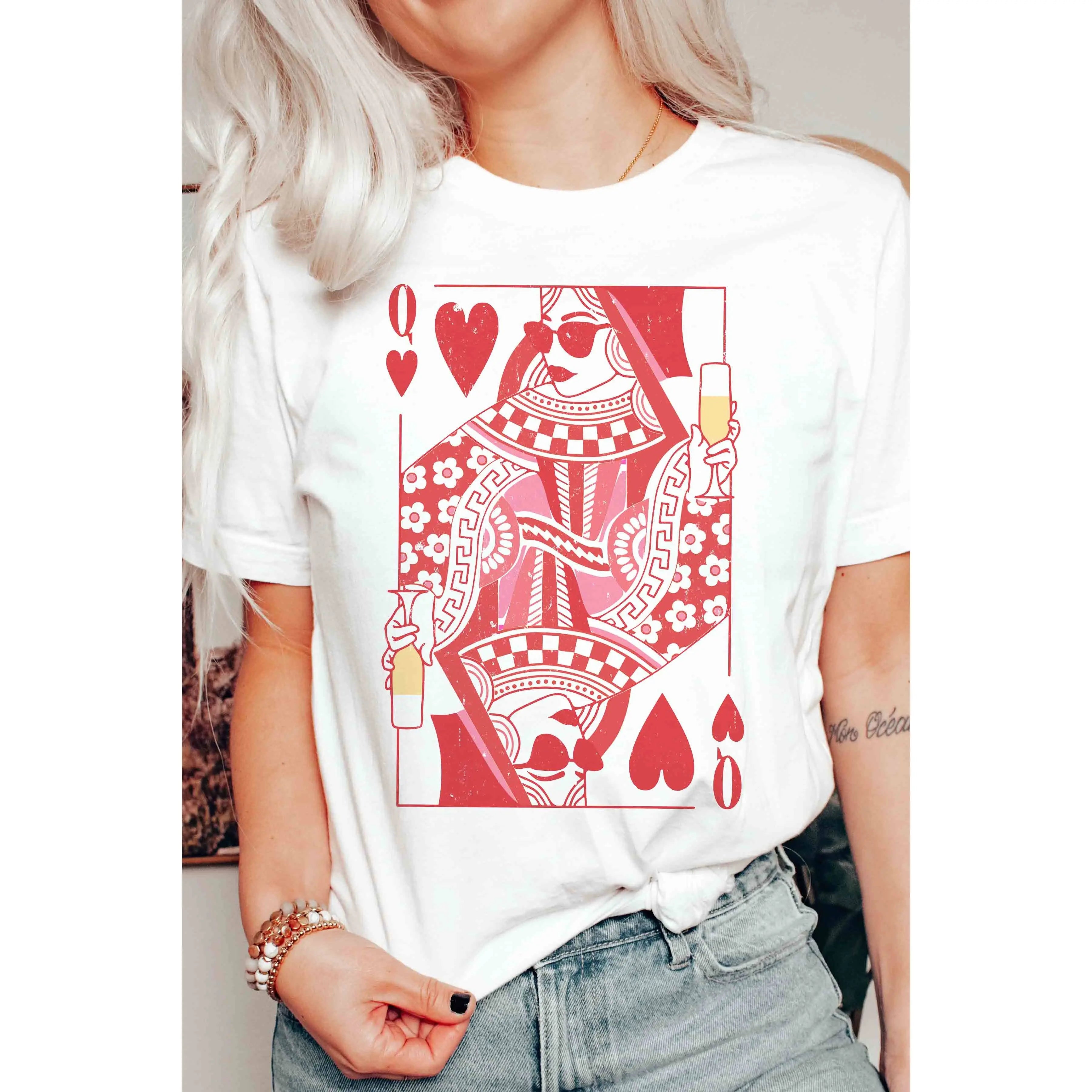 CHAMPAGNE QUEEN OF HEARTS Graphic Tee BLUME & CO.
