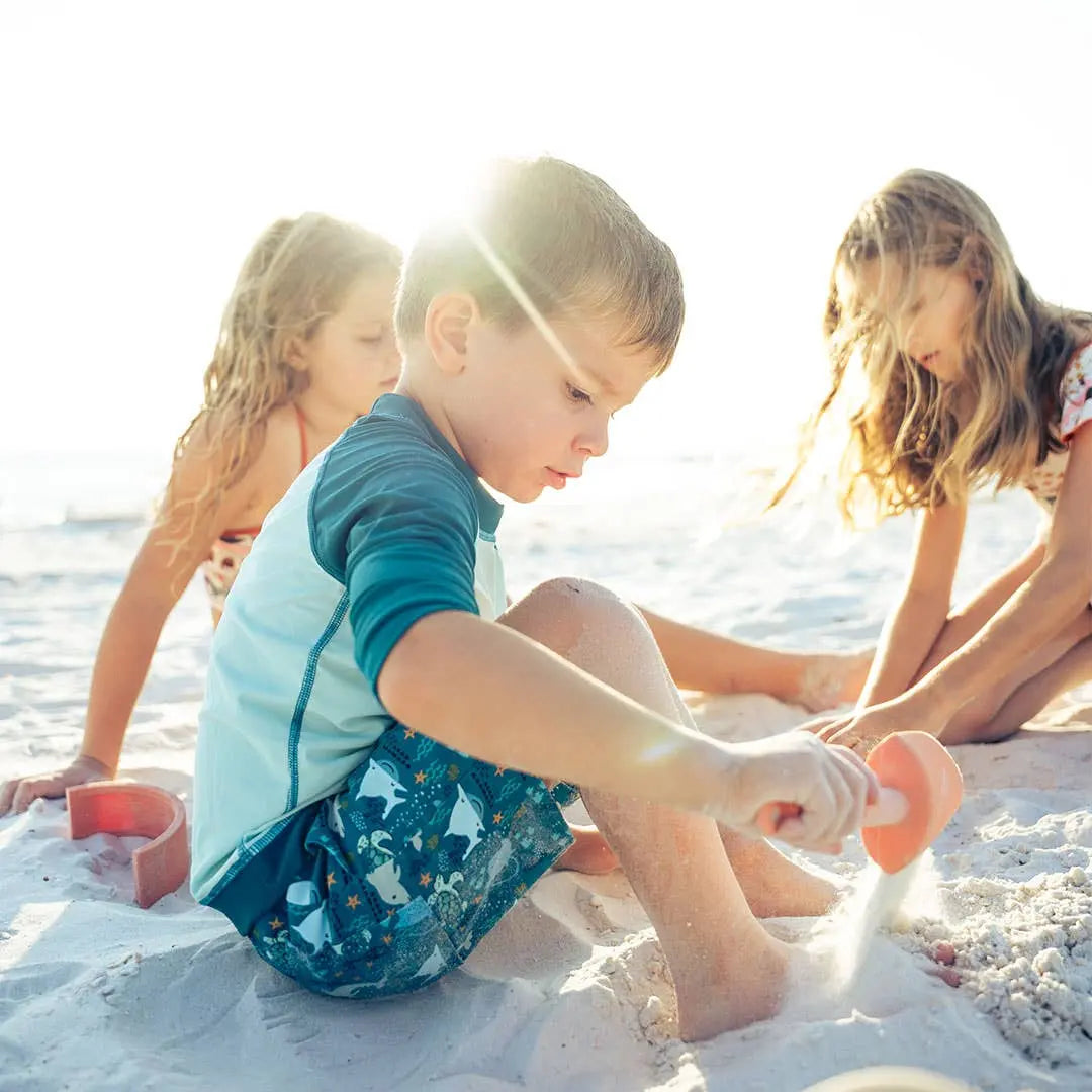 Kids Silicone Beach Bucket and Sand Toys Gift Set Emerson and Friends
