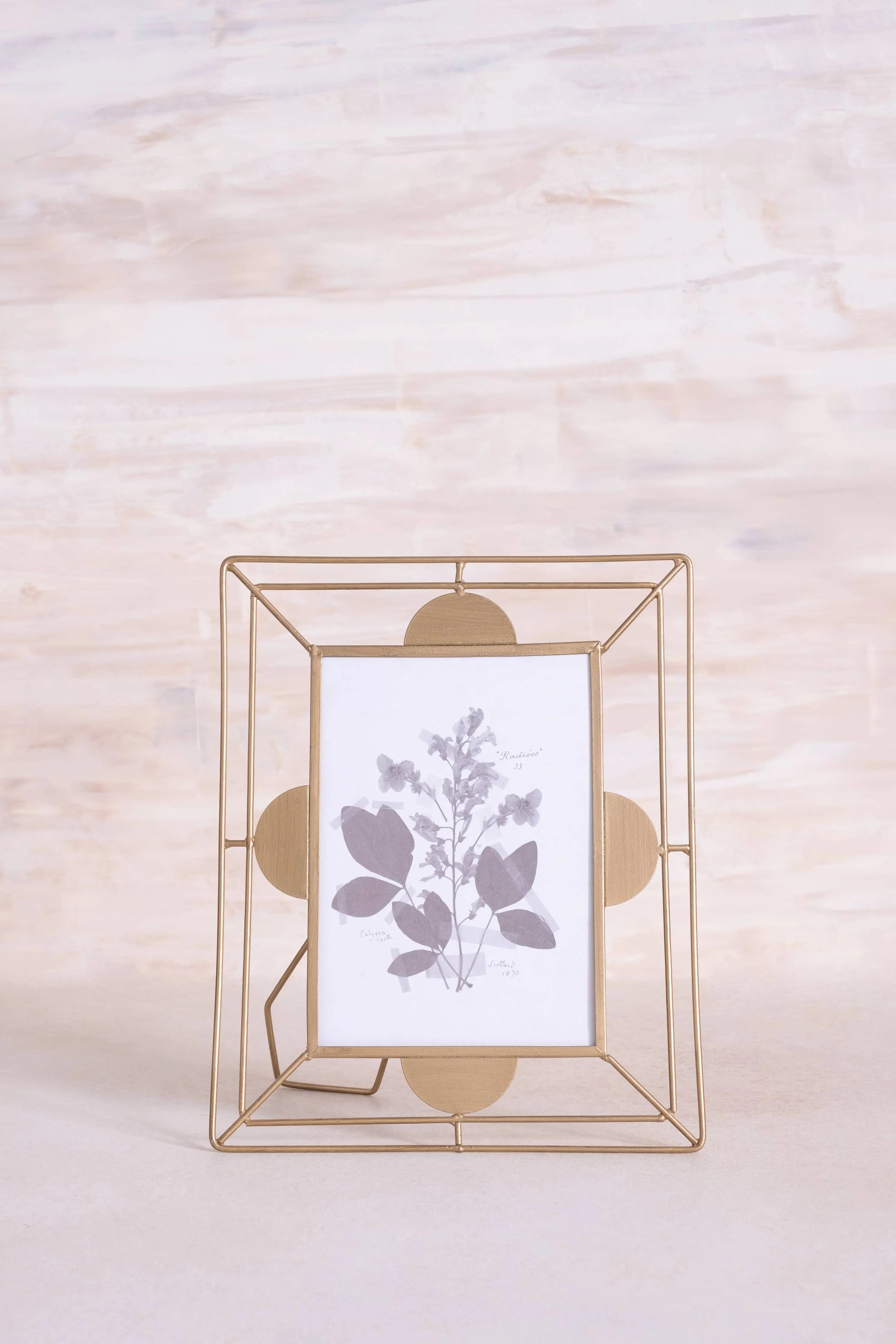 Scallop Frame 5 x 7 Made Market Co.