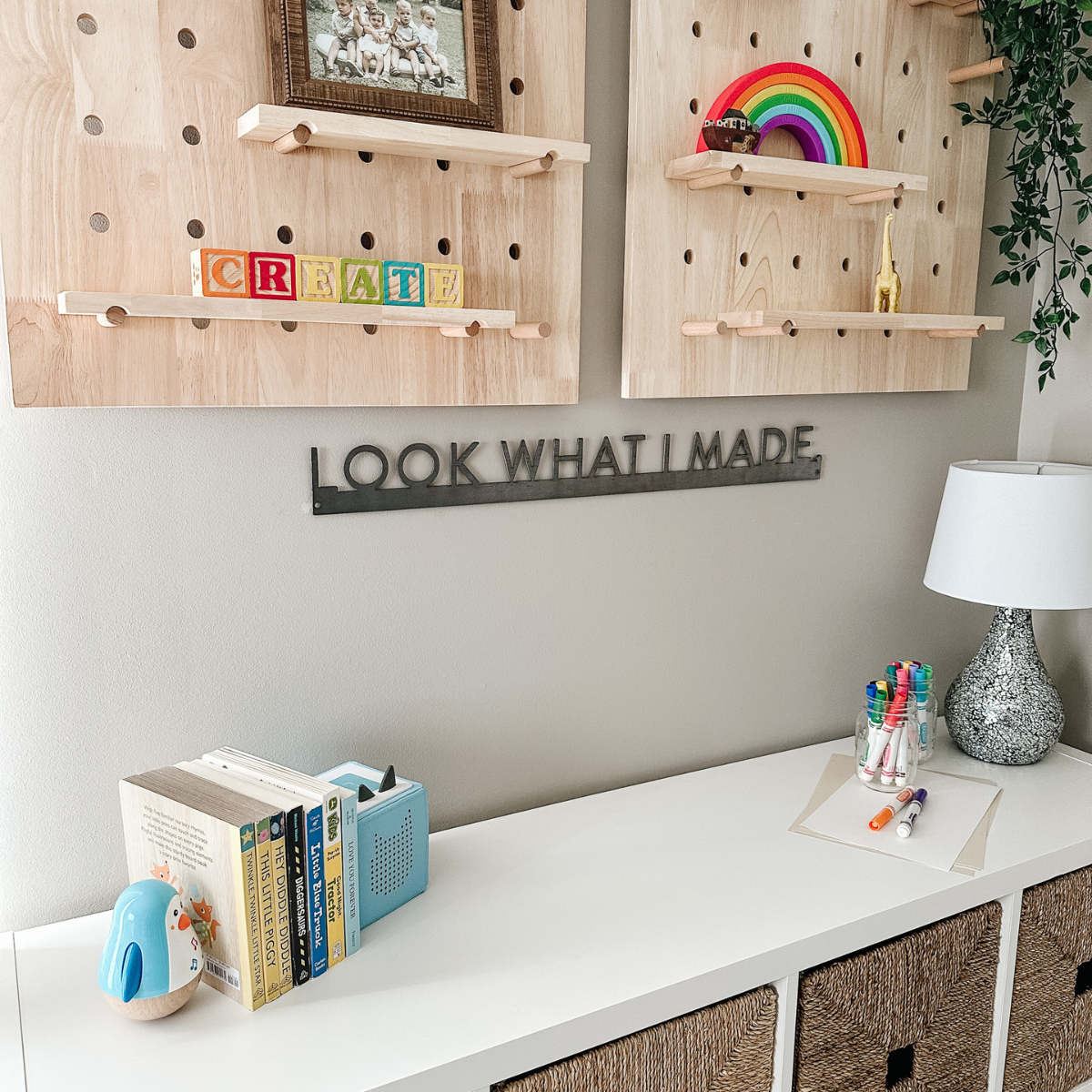 Look What I Made Magnetic Bar (sans serif font)