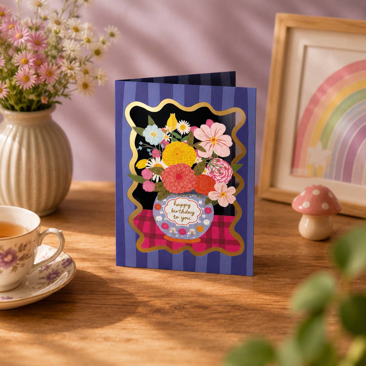 AL322 – Birthday Bloom Vase Alljoy Design
