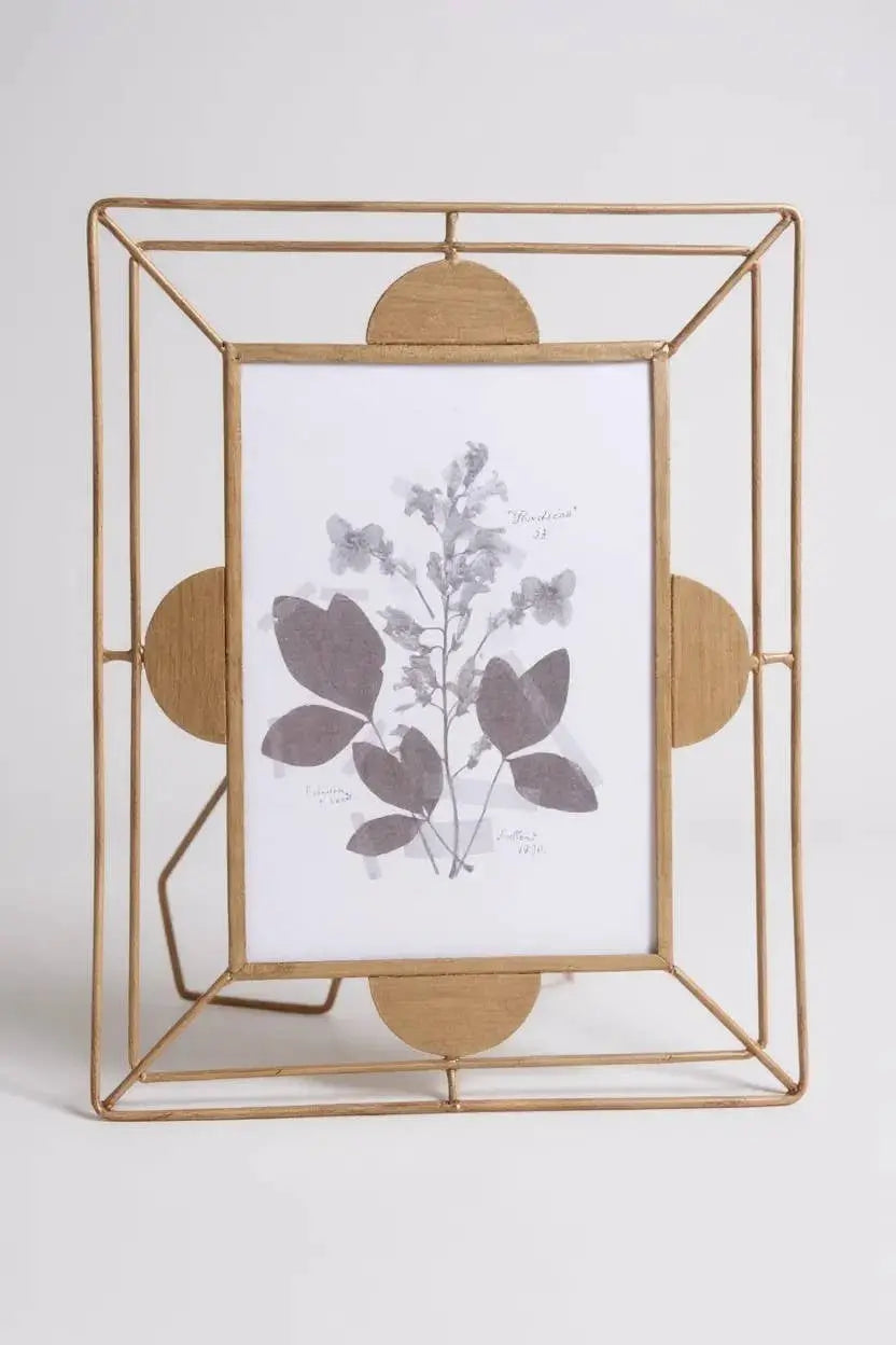 Scallop Frame 5 x 7 Made Market Co.