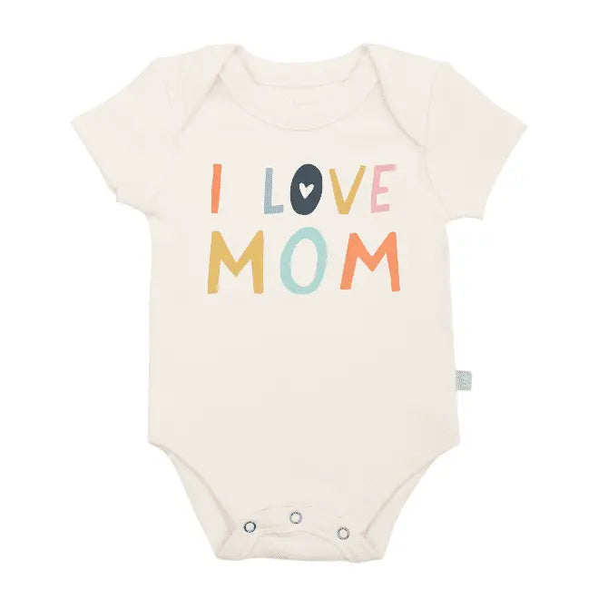 Mom Baby graphic organic bodysuit | love mom Finn + Emma