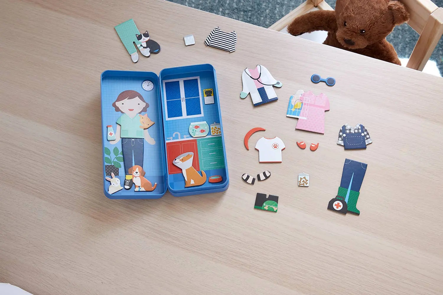 Vet Magnetic Dress Up Chronicle Books