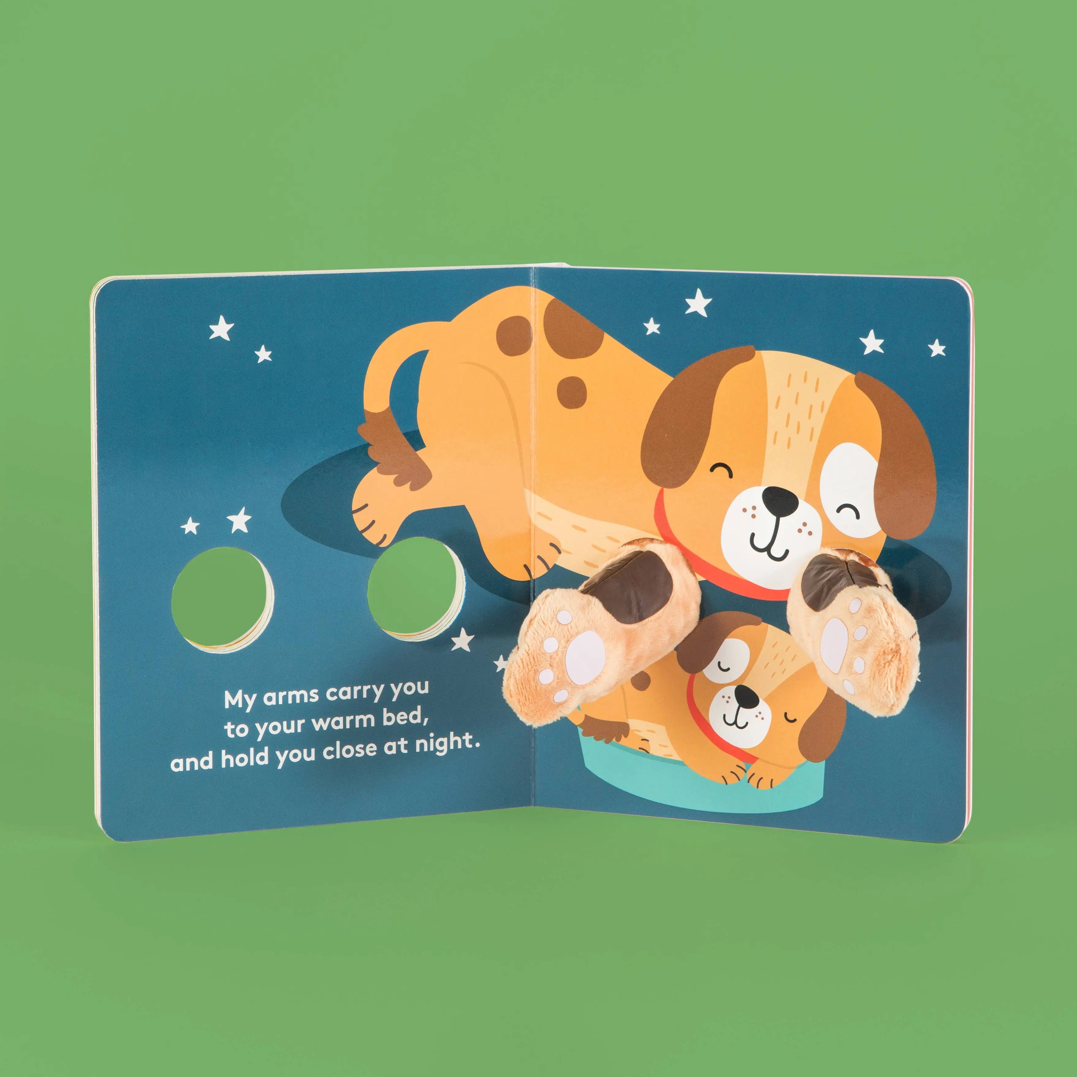 Hug Me Little Puppy: Finger Puppet Book Chronicle Books