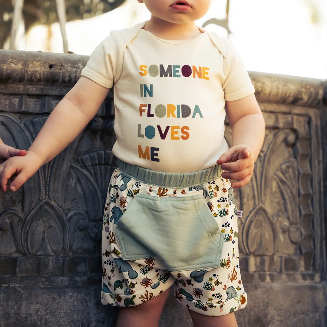 Someone in FL Loves Me Florida Baby Gift Cotton Onesie Emerson and Friends